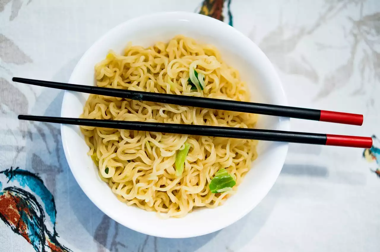 Zupy makaronowe na każdą porę roku: Udon, Soba i nie tylko!